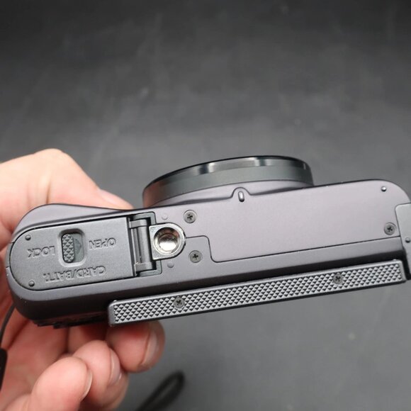 Canon PowerShot SX730 HS Digital Camera 20.3 MP W/40x Optical Zoom & 3" Tilt LCD - Picture 6 of 13